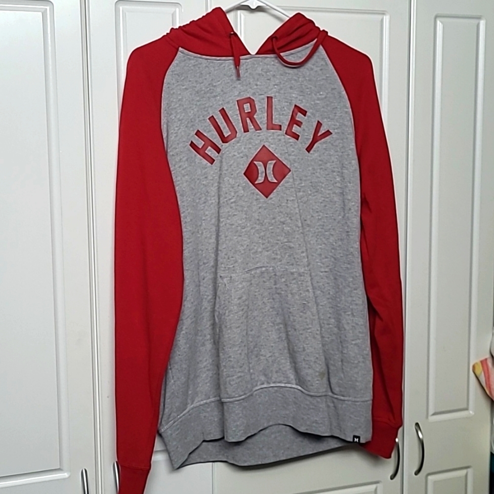 Comfortable hoodie by Hurley